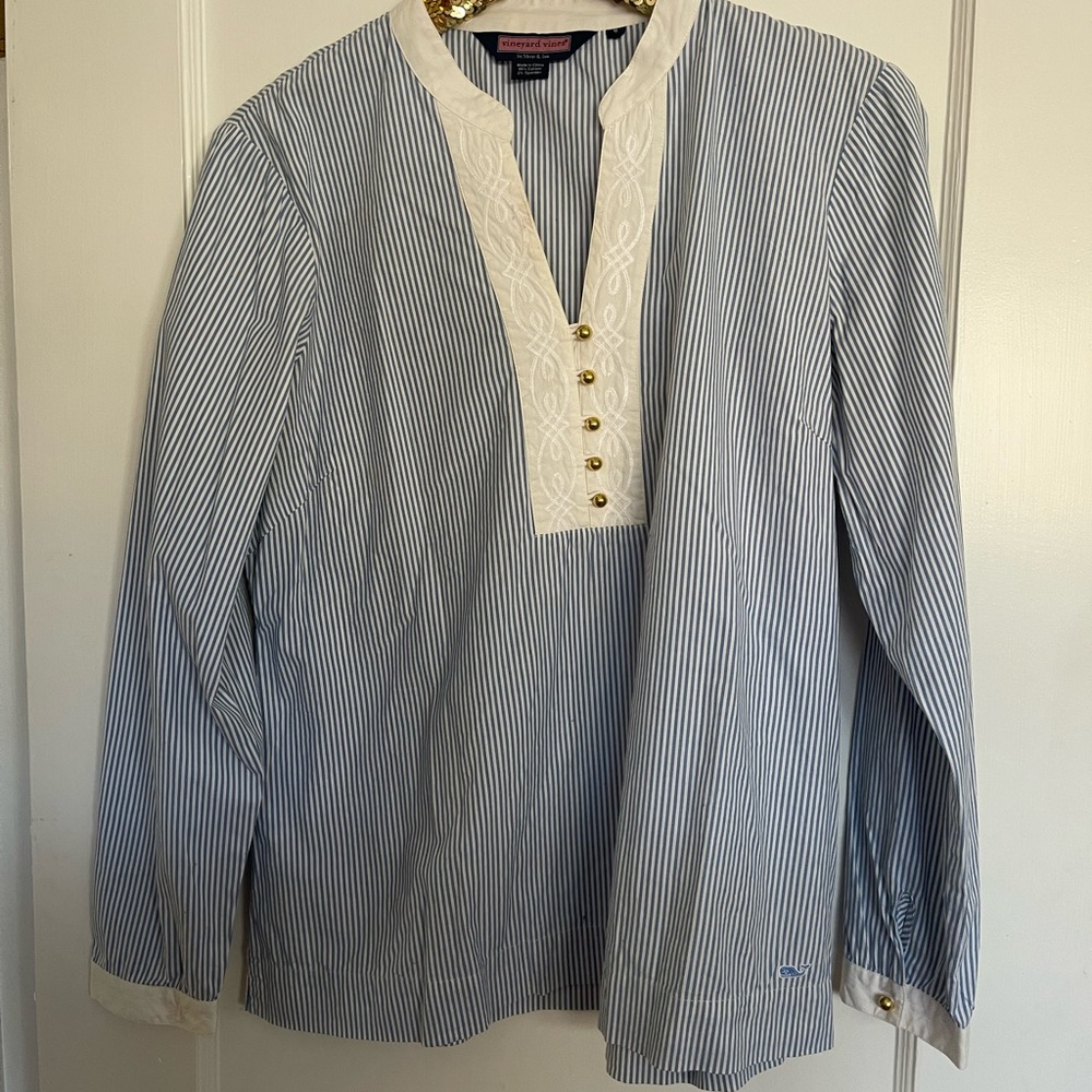 Vineyard Vines size 8 blue & white striped tunic